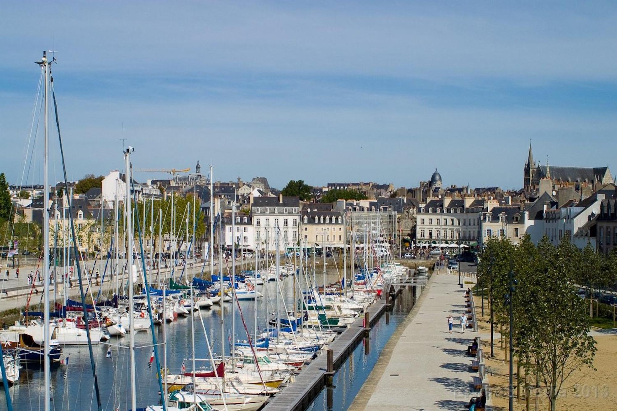 Studio De Caractere Du Centre Historique De Vannes Apartment Exterior photo